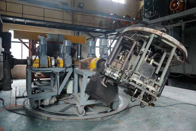 3 Arms Carousel Rotational Molding Machine in China 